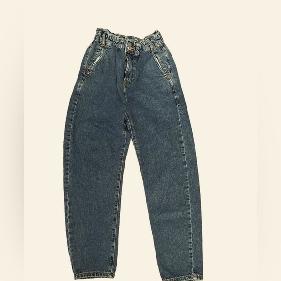 ZARA HIGH WAIST - MOM LEG - ANKLE LENGTH - 26 - Picture 1 of 7